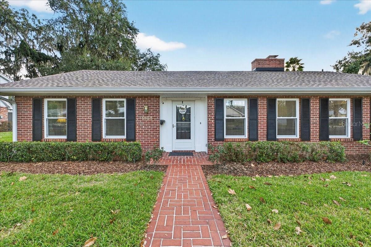 Image 2 of 56 For 1135 Mariposa Avenue