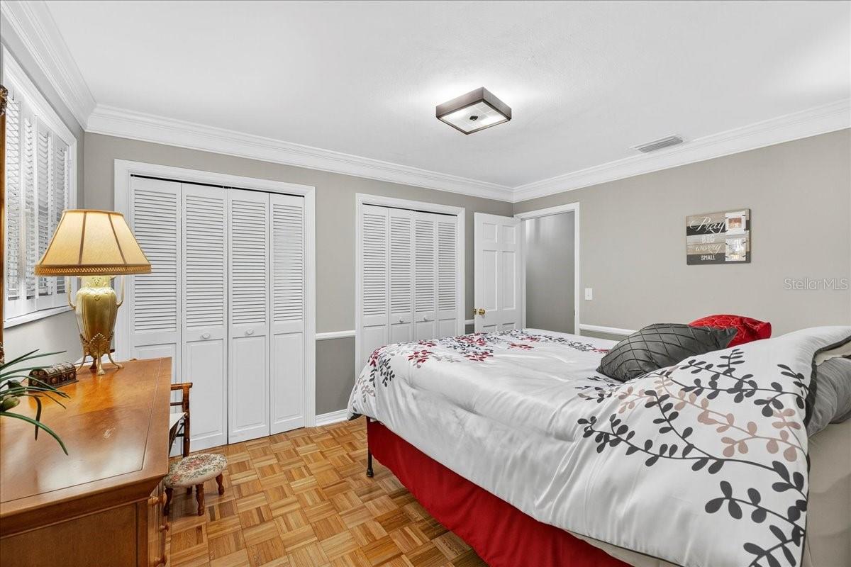 Image 36 of 56 For 1135 Mariposa Avenue