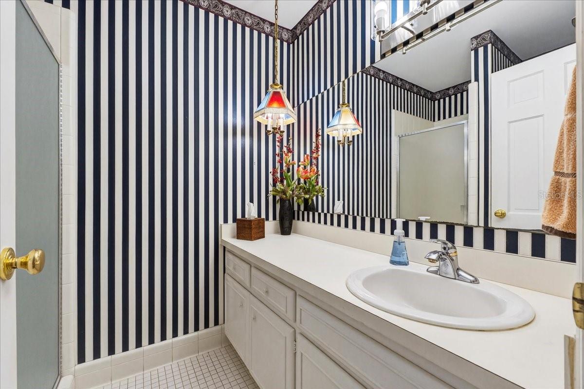 Image 37 of 56 For 1135 Mariposa Avenue