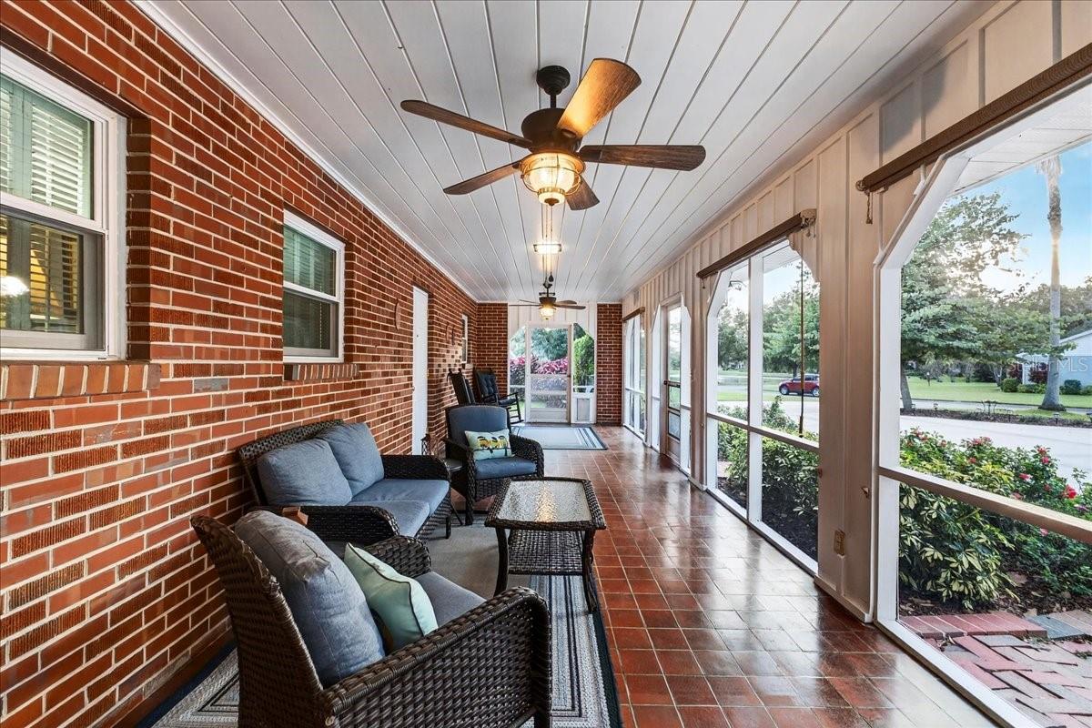 Image 42 of 56 For 1135 Mariposa Avenue