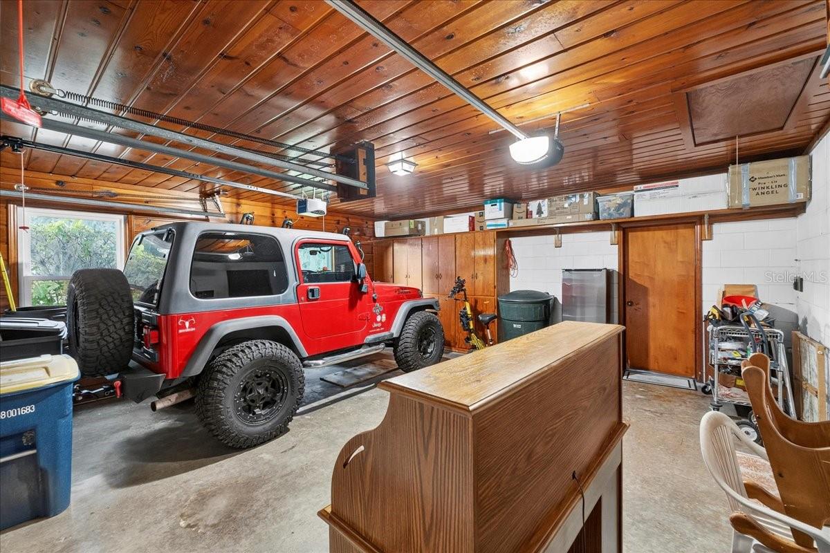 Image 44 of 56 For 1135 Mariposa Avenue