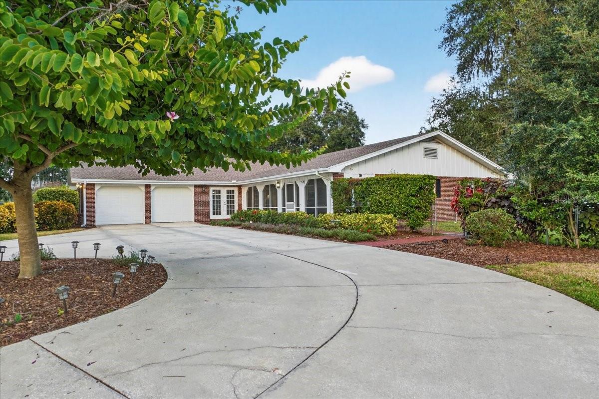 Image 47 of 56 For 1135 Mariposa Avenue