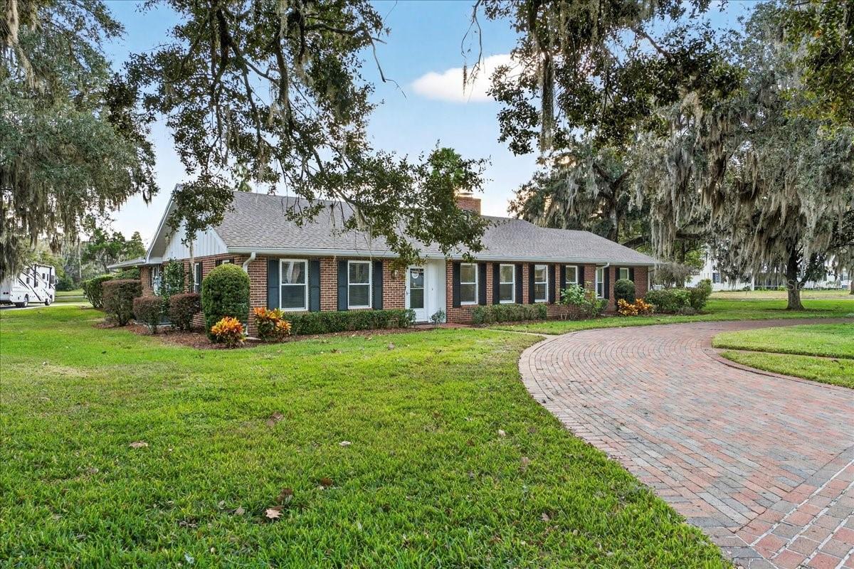 Image 49 of 56 For 1135 Mariposa Avenue