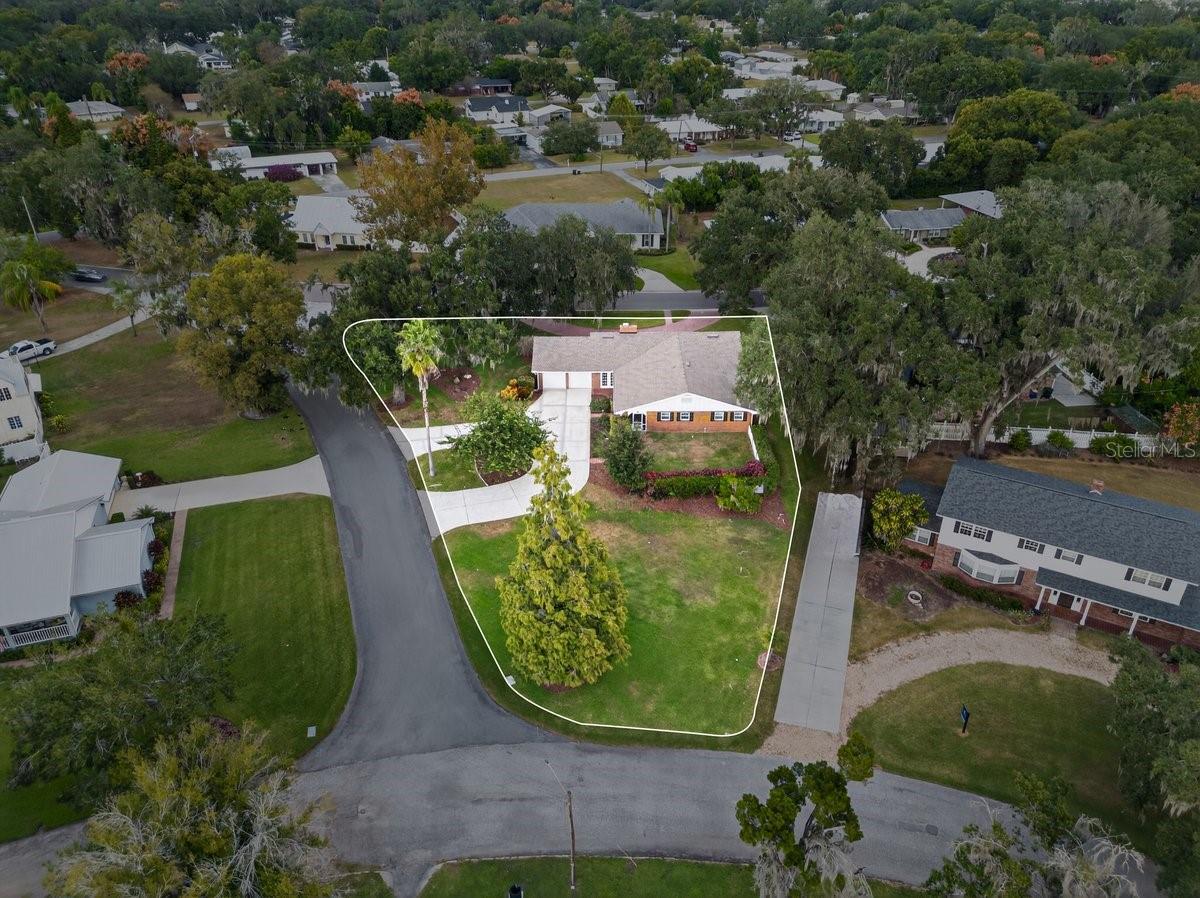 Image 53 of 56 For 1135 Mariposa Avenue