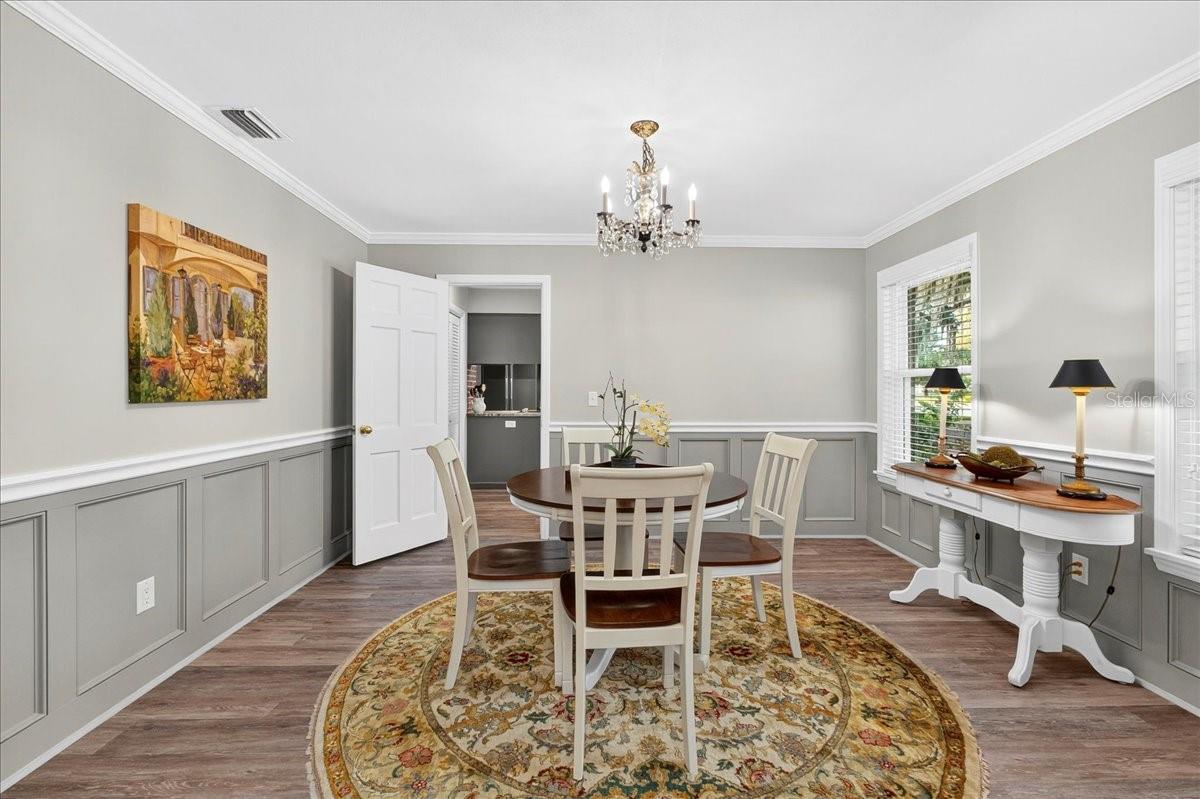 Image 8 of 56 For 1135 Mariposa Avenue