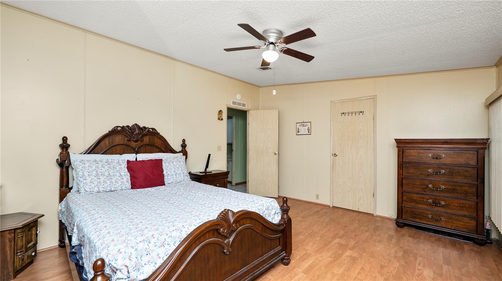 Image 23 of 47 For 5027 Forest Crest Drive