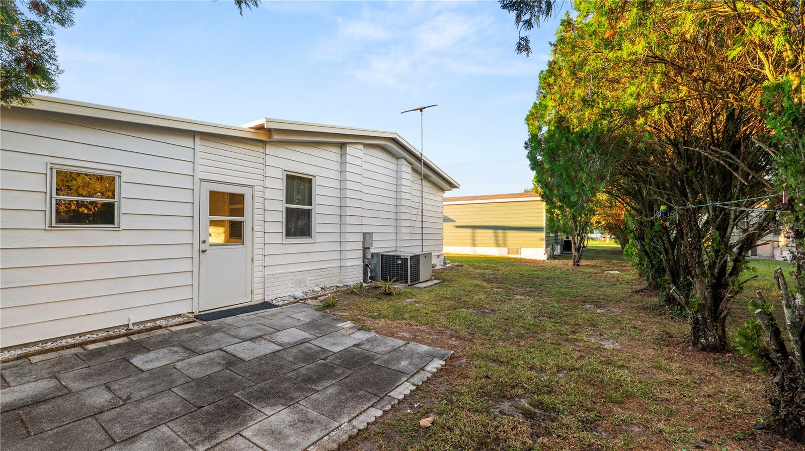 Image 7 of 47 For 5027 Forest Crest Drive