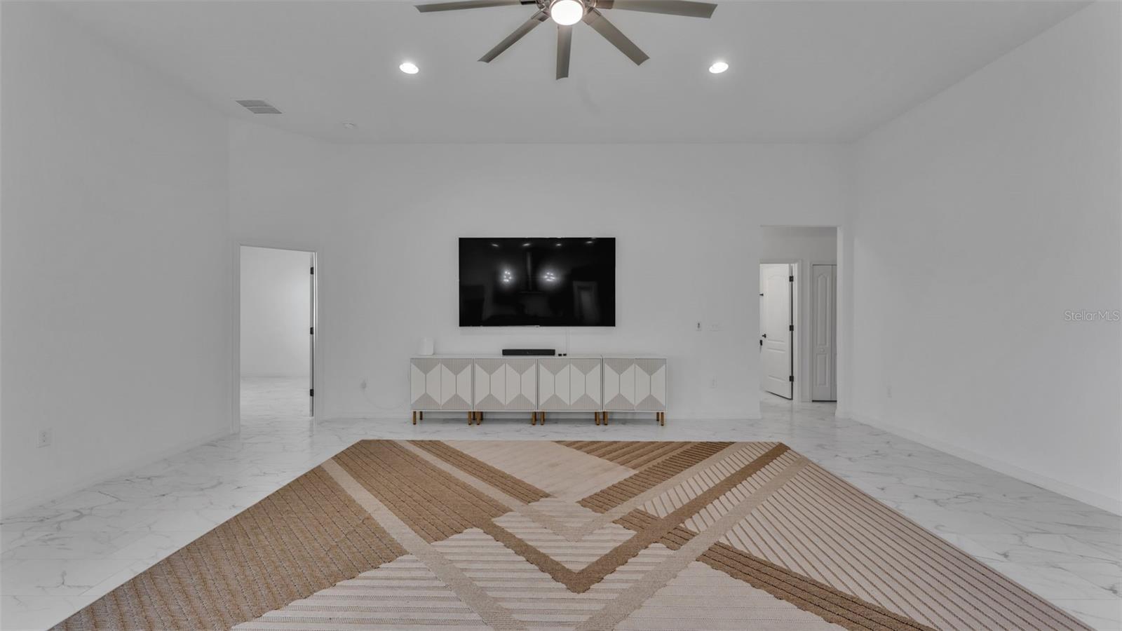 Image 17 of 62 For 1029 Bergamot Drive