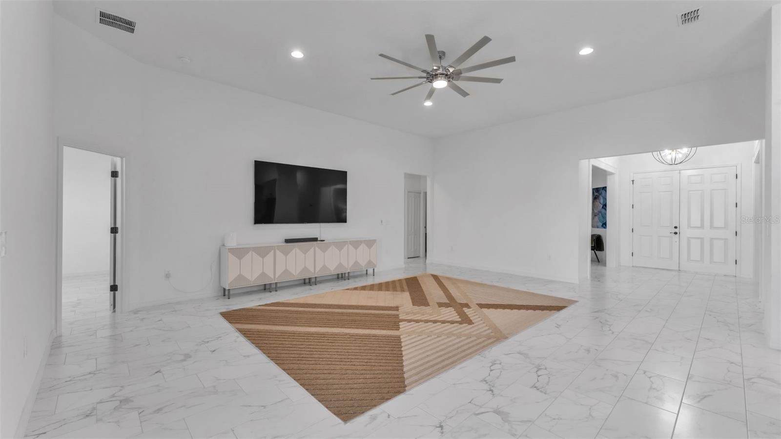 Image 18 of 62 For 1029 Bergamot Drive