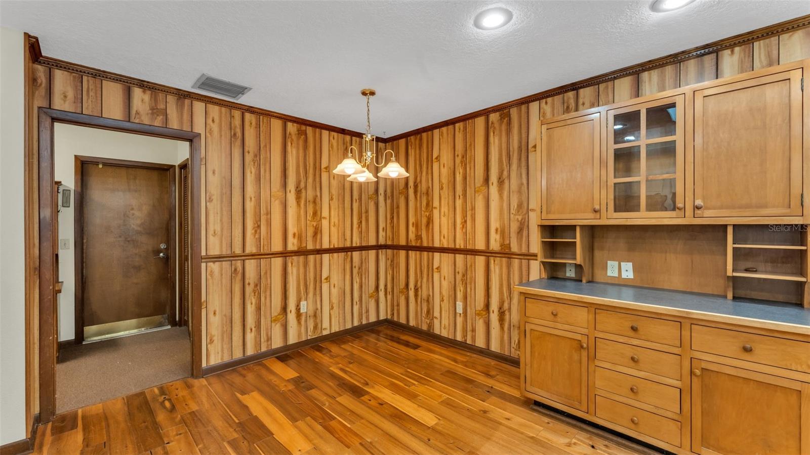 Image 14 of 62 For 952 Heron Circle