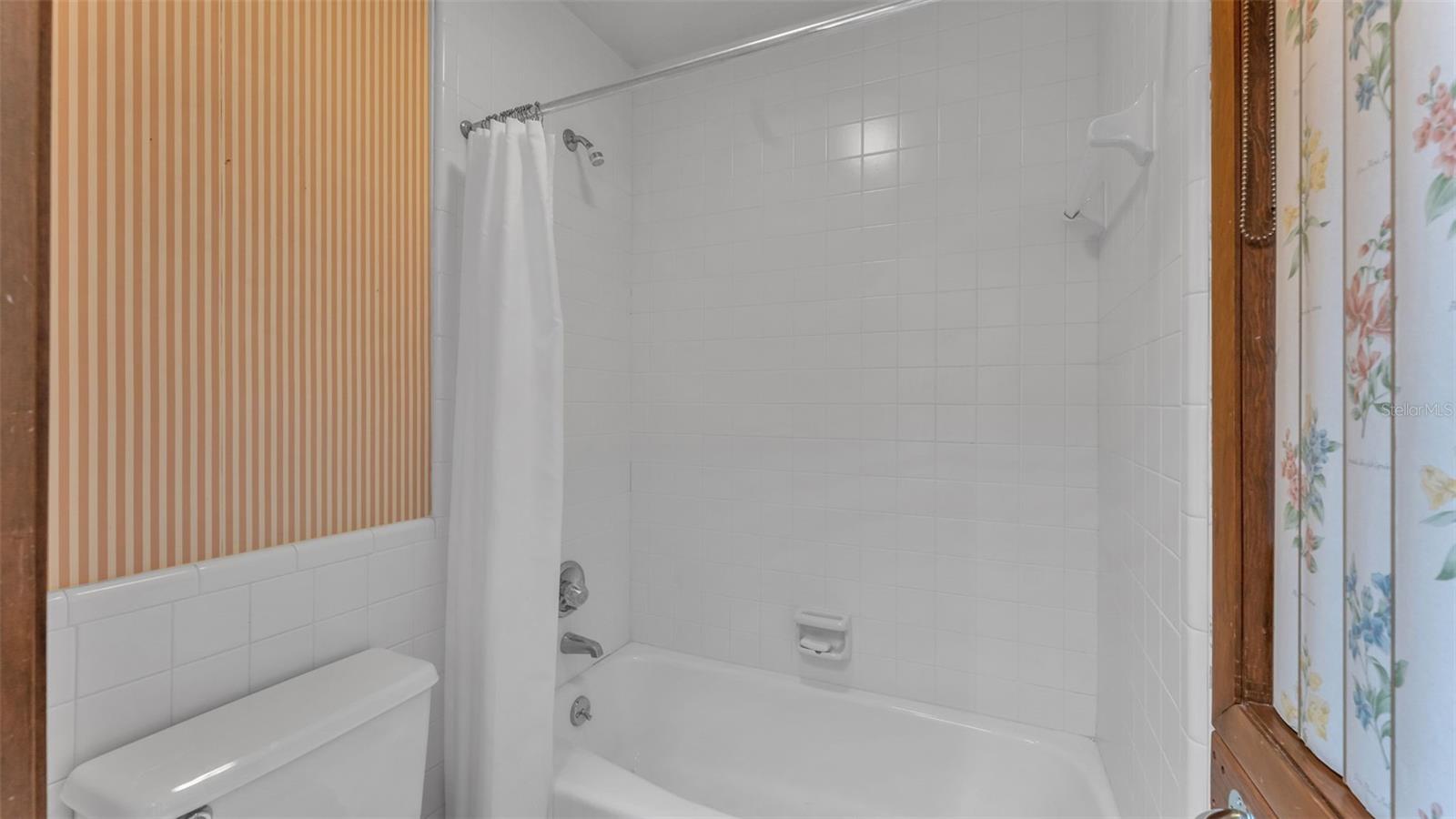 Image 30 of 62 For 952 Heron Circle