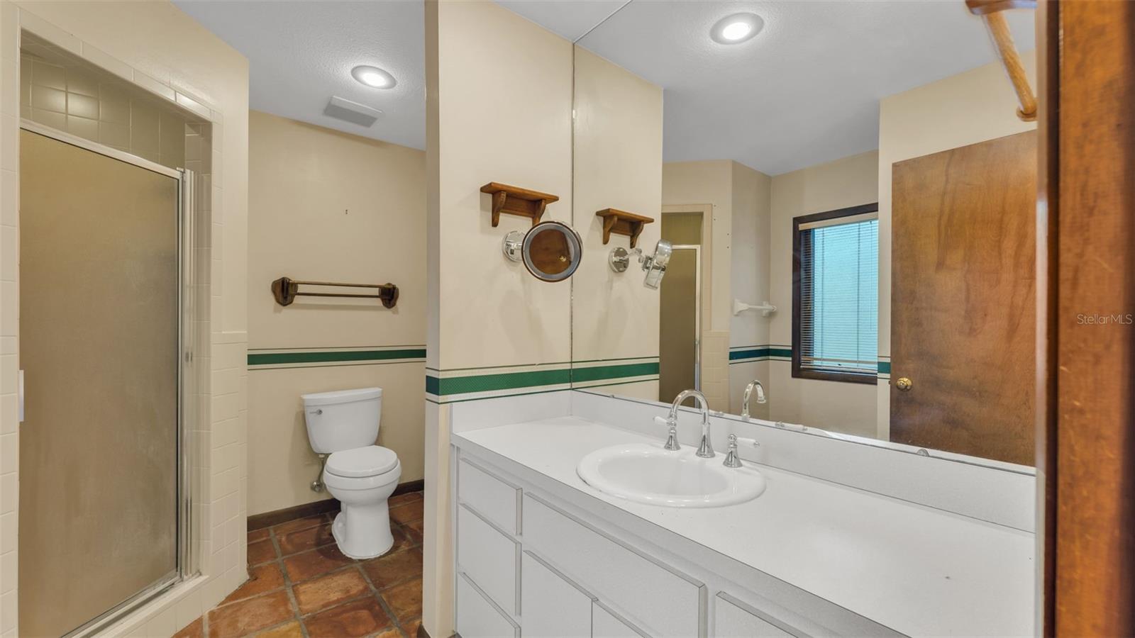 Image 35 of 62 For 952 Heron Circle