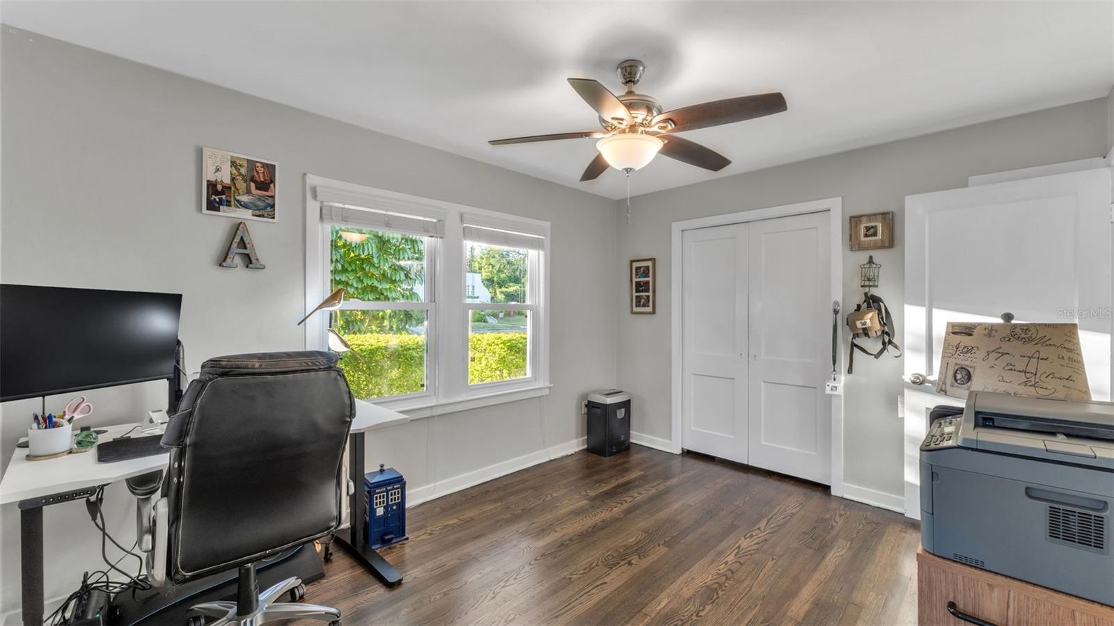 Image 27 of 47 For 2422 Coventry Ave