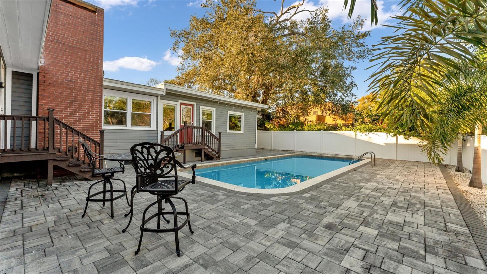 Image 34 of 47 For 2422 Coventry Ave