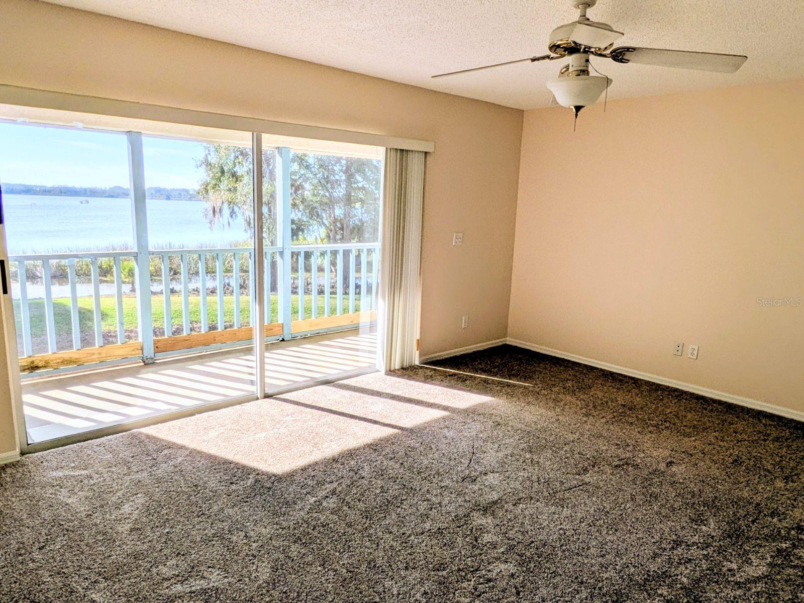 Image 5 of 12 For 2376 Isle Royale Court Se