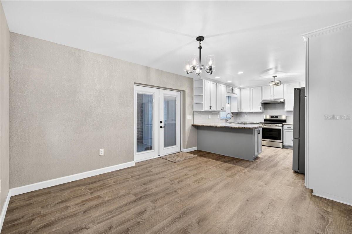 Image 19 of 43 For 234 Coleman Drive E