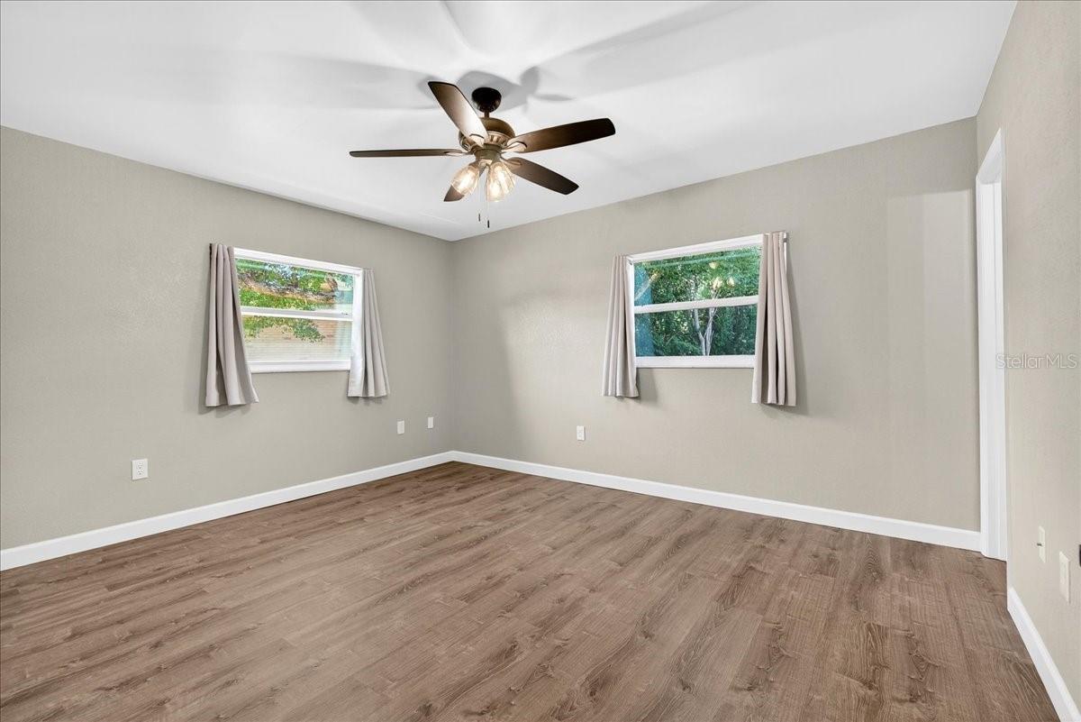 Image 23 of 43 For 234 Coleman Drive E