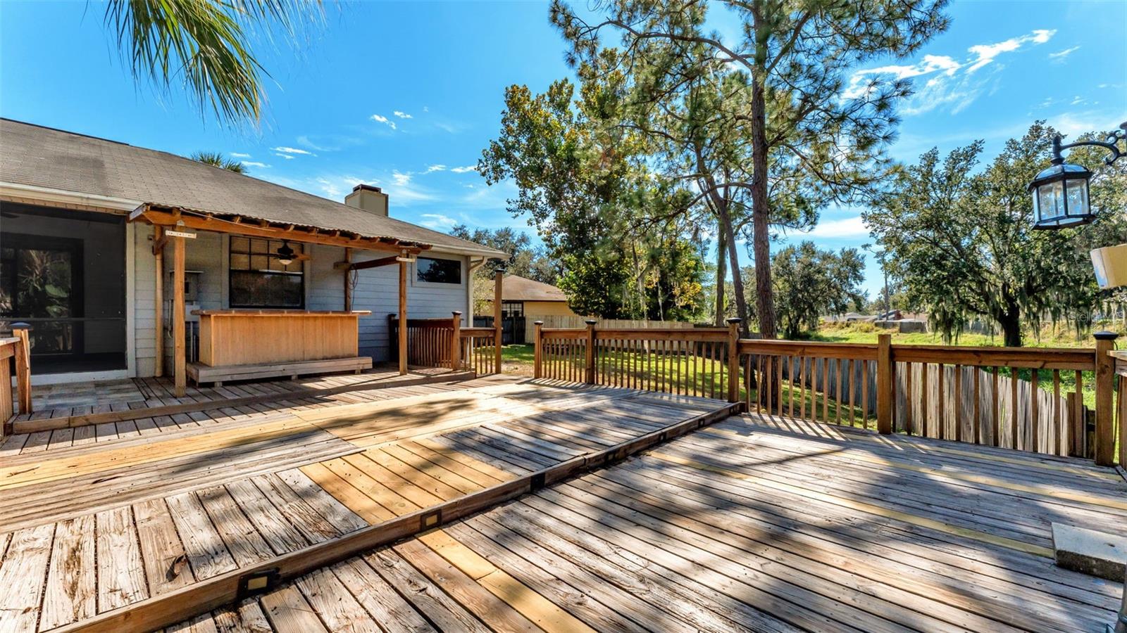 Image 9 of 14 For 704 Highland Gardens Lane