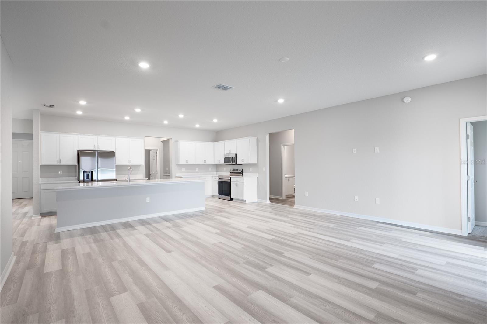 Image 3 of 15 For 7417 107th Lane