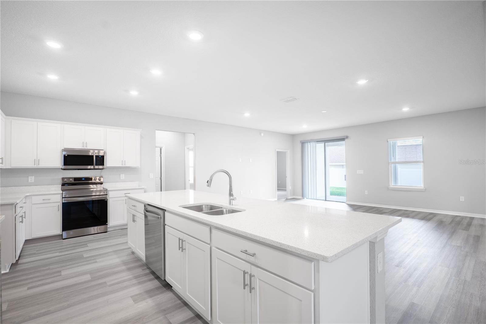 Image 5 of 15 For 7417 107th Lane