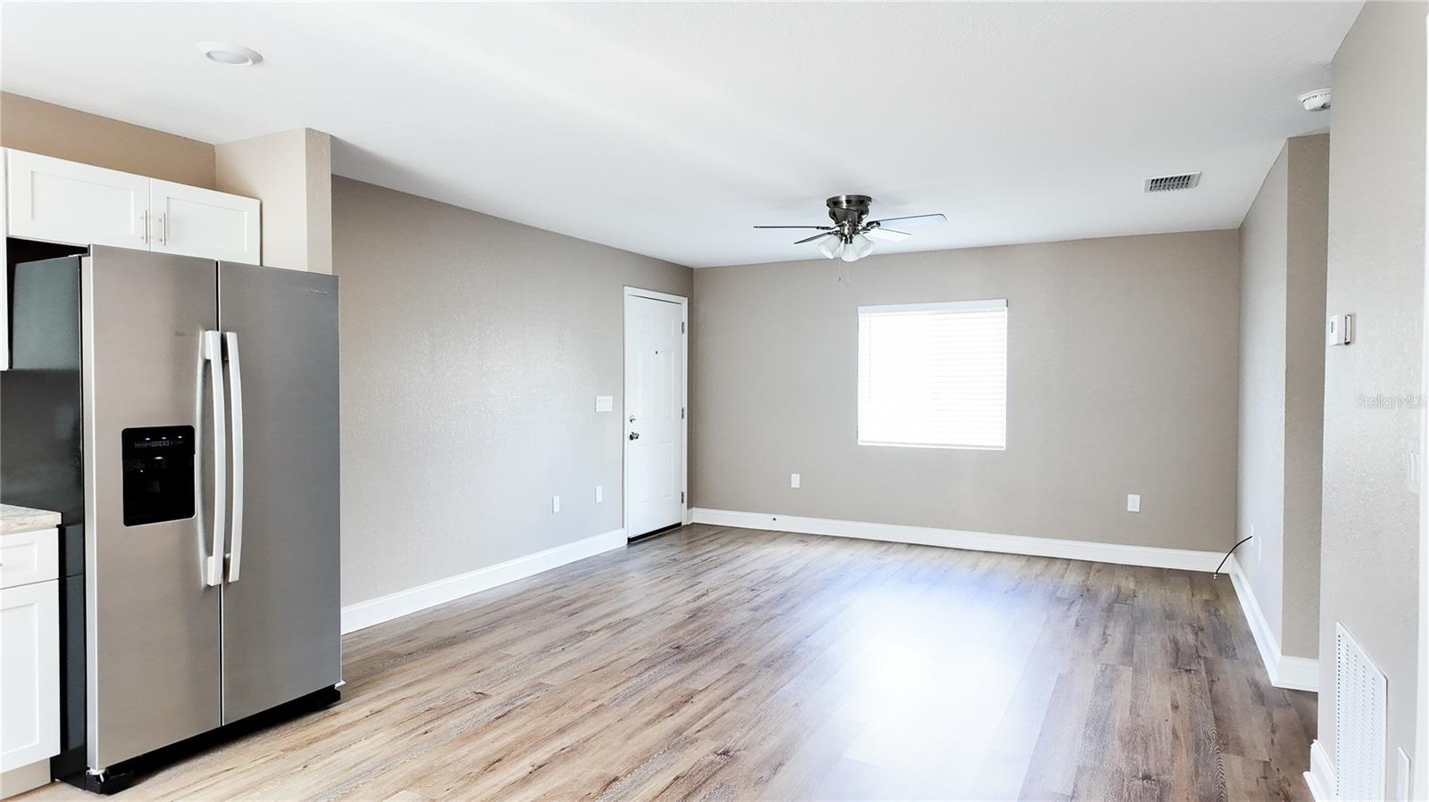 Image 4 of 10 For 1149 Sycamore Street