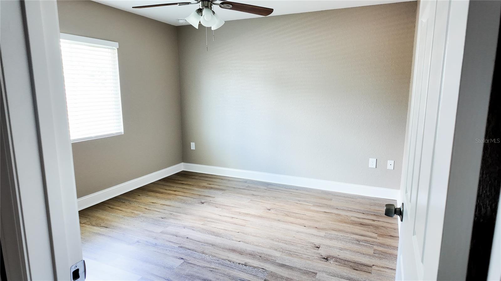 Image 7 of 10 For 1149 Sycamore Street