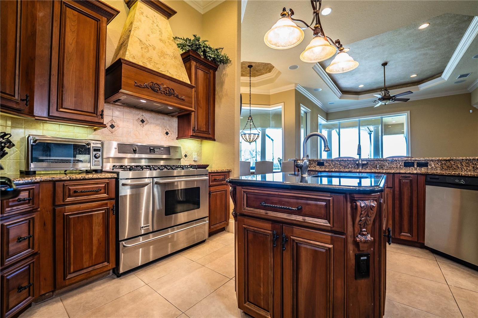 Image 16 of 47 For 2918 Clubhouse Road