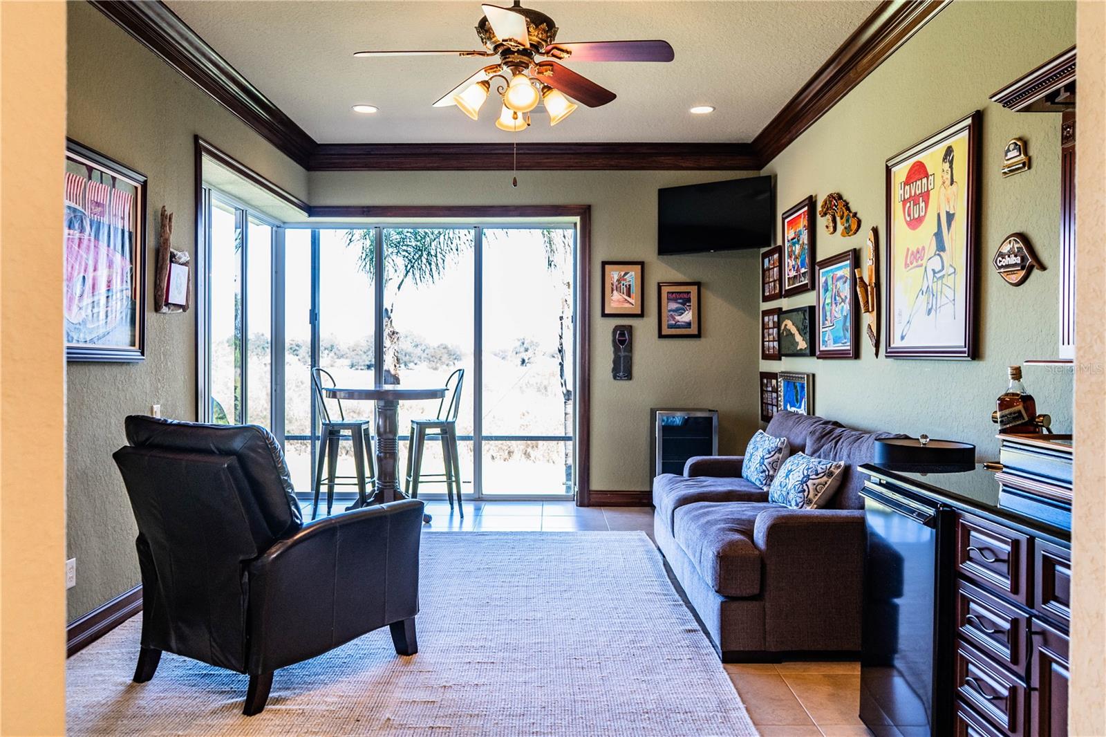 Image 20 of 47 For 2918 Clubhouse Road