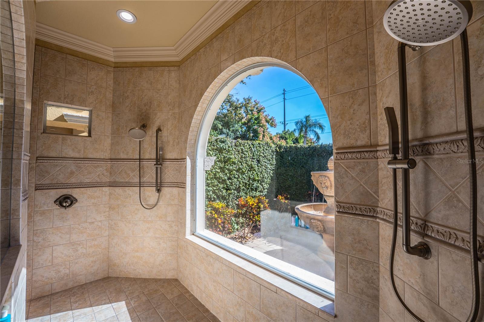 Image 29 of 47 For 2918 Clubhouse Road