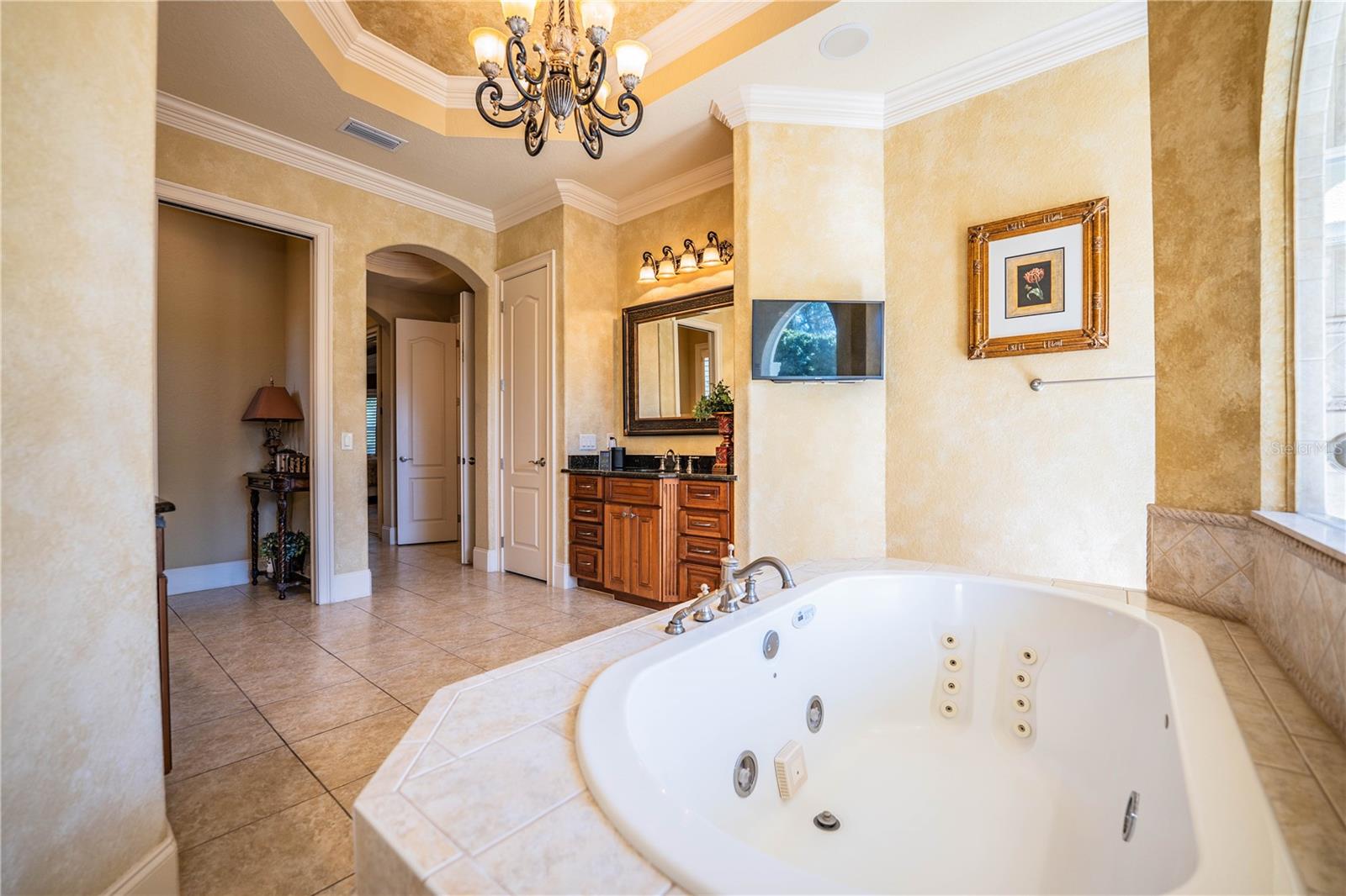 Image 30 of 47 For 2918 Clubhouse Road