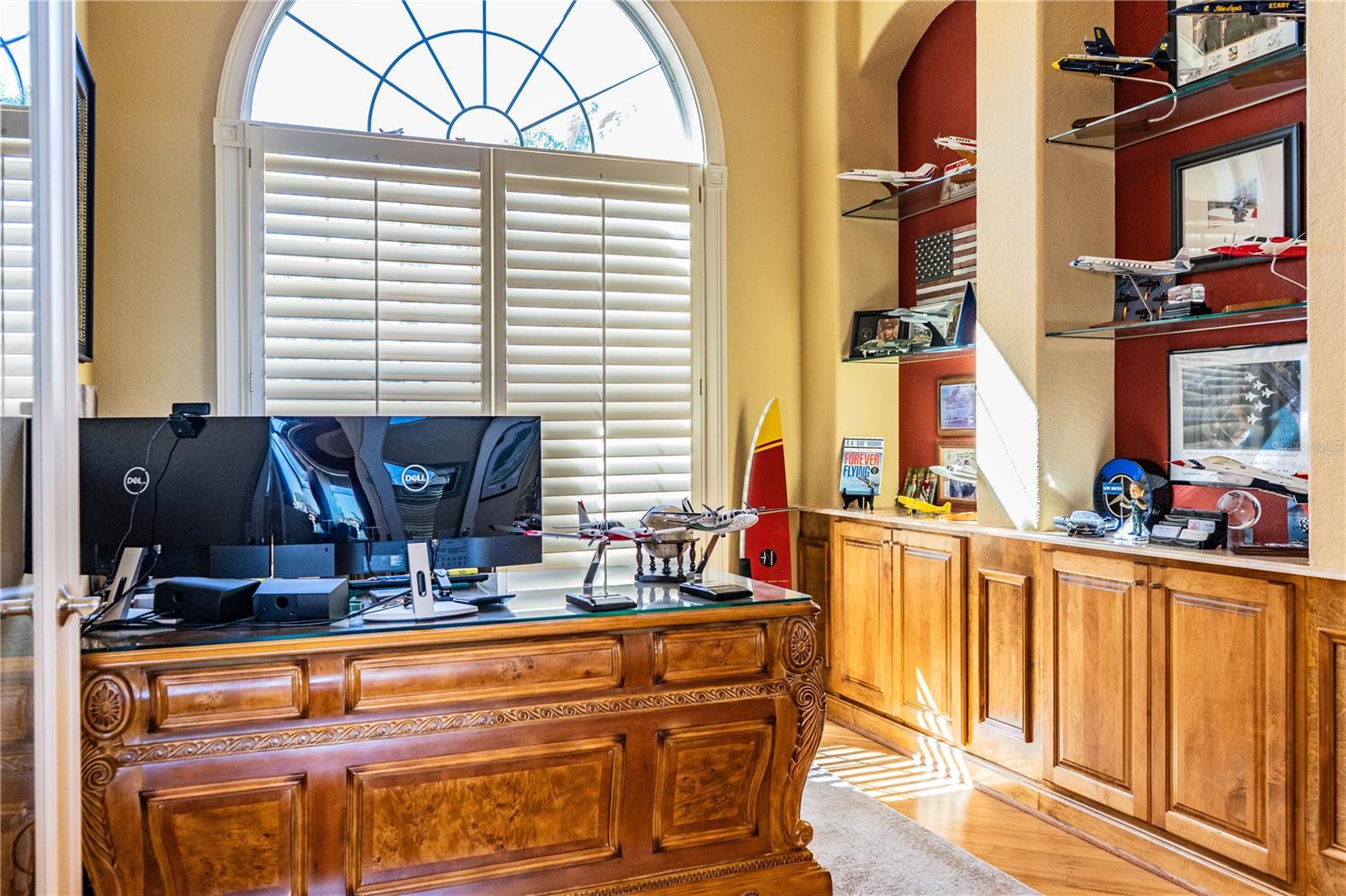 Image 31 of 47 For 2918 Clubhouse Road