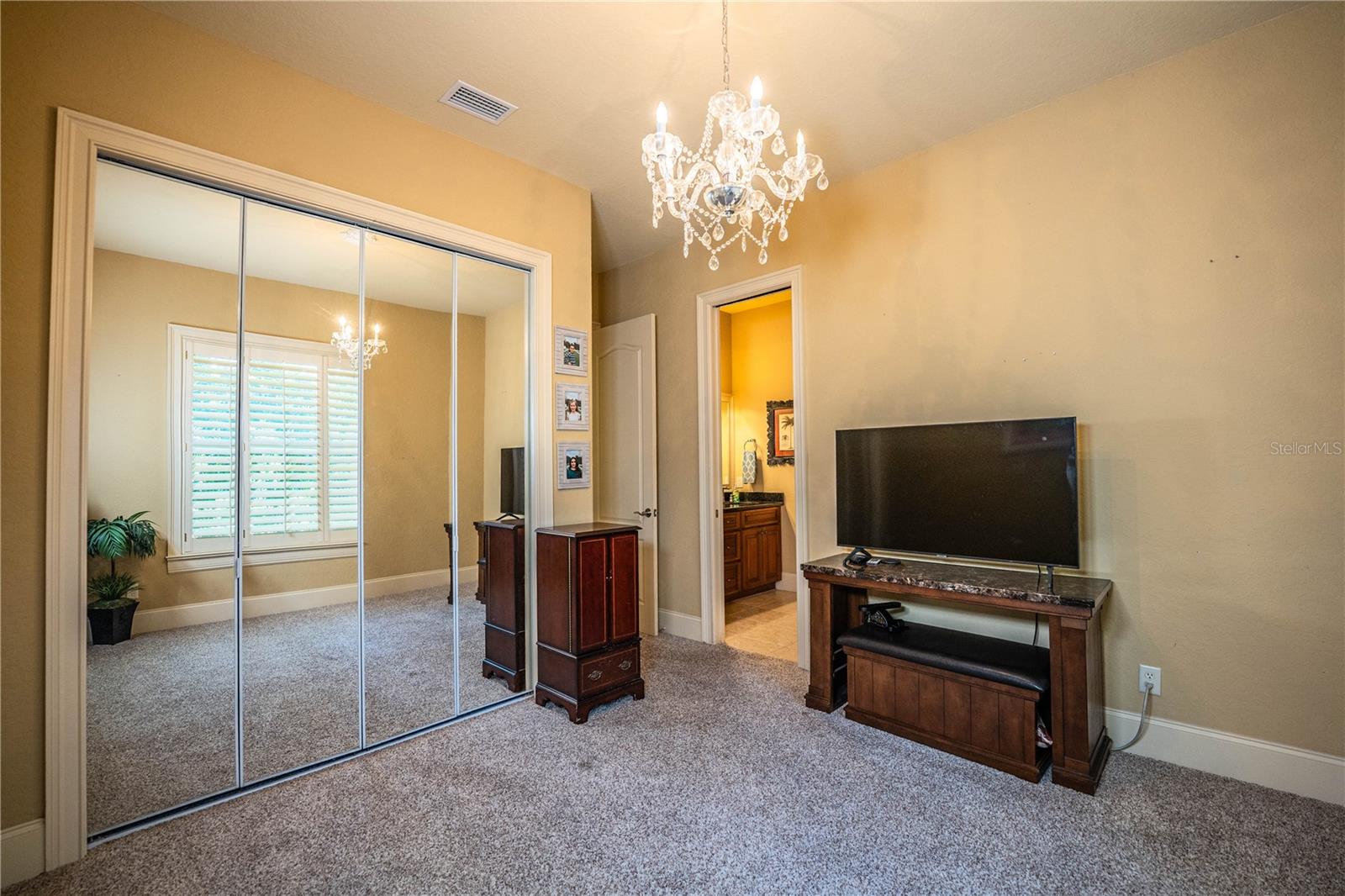 Image 32 of 47 For 2918 Clubhouse Road