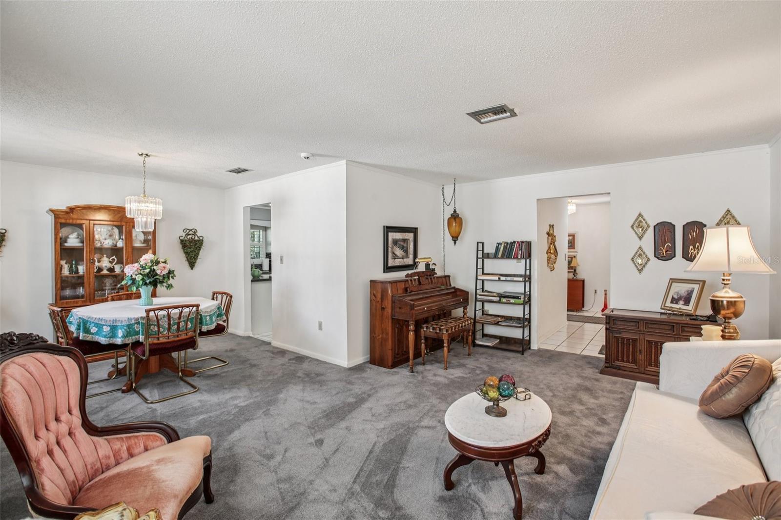 Image 10 of 44 For 1525 Leslie Drive