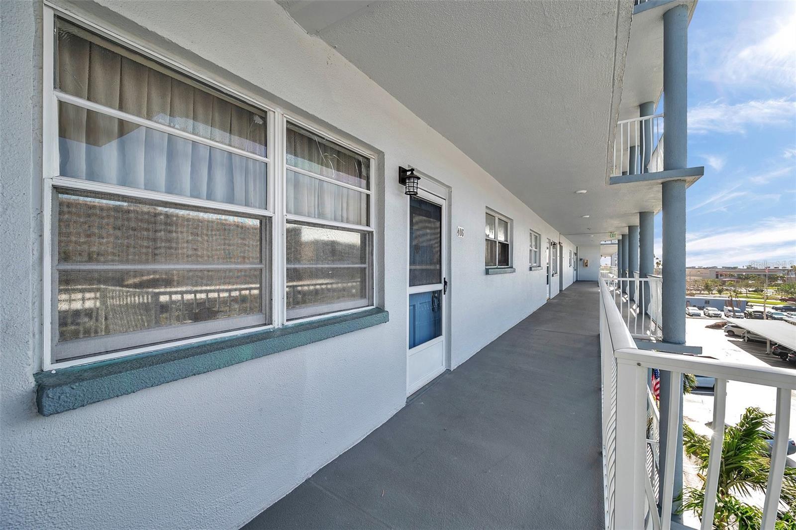 Image 3 of 28 For 5925 Shore Boulevard S 406