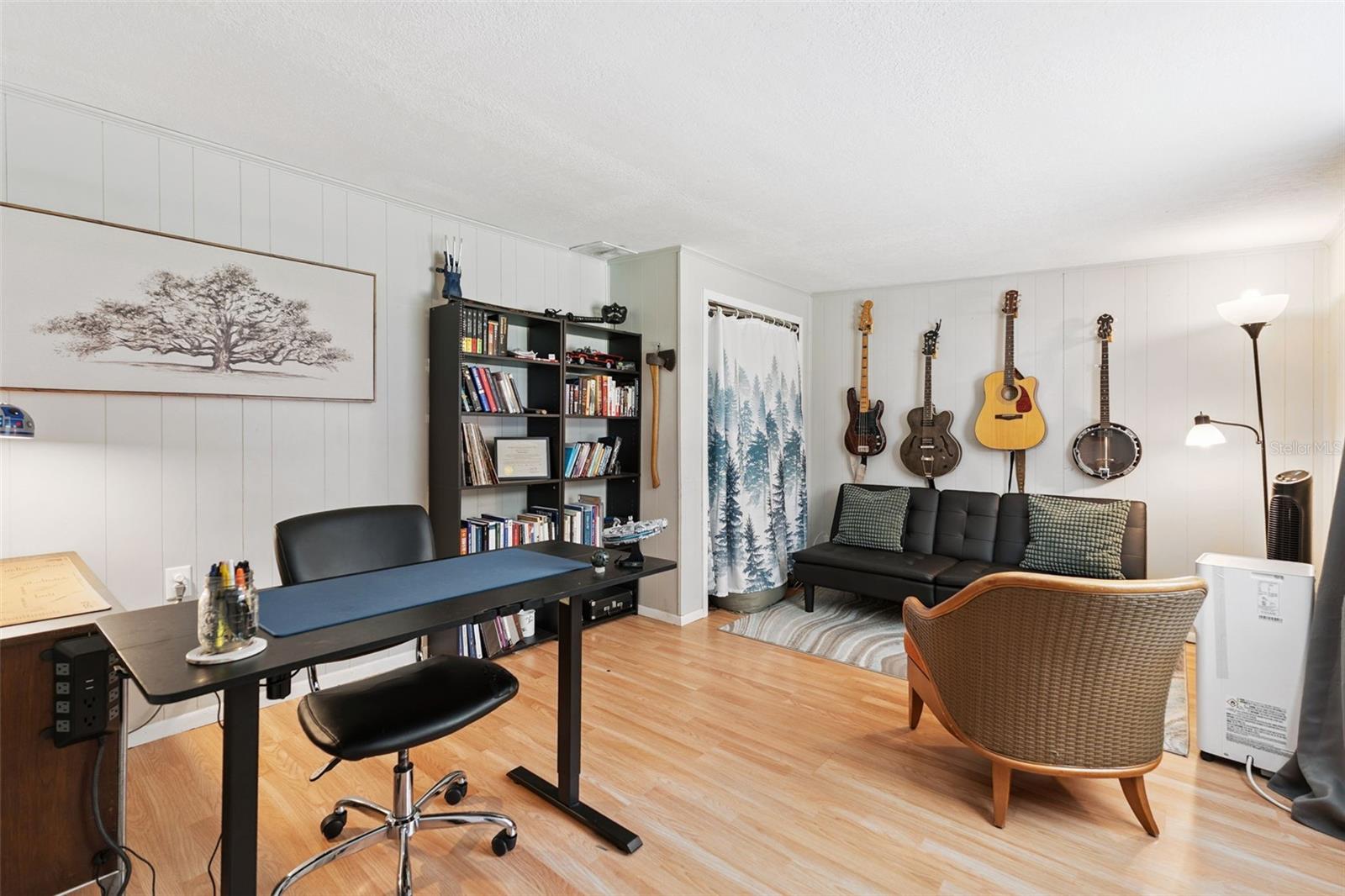 Image 15 of 29 For 2698 Old Dixie Highway