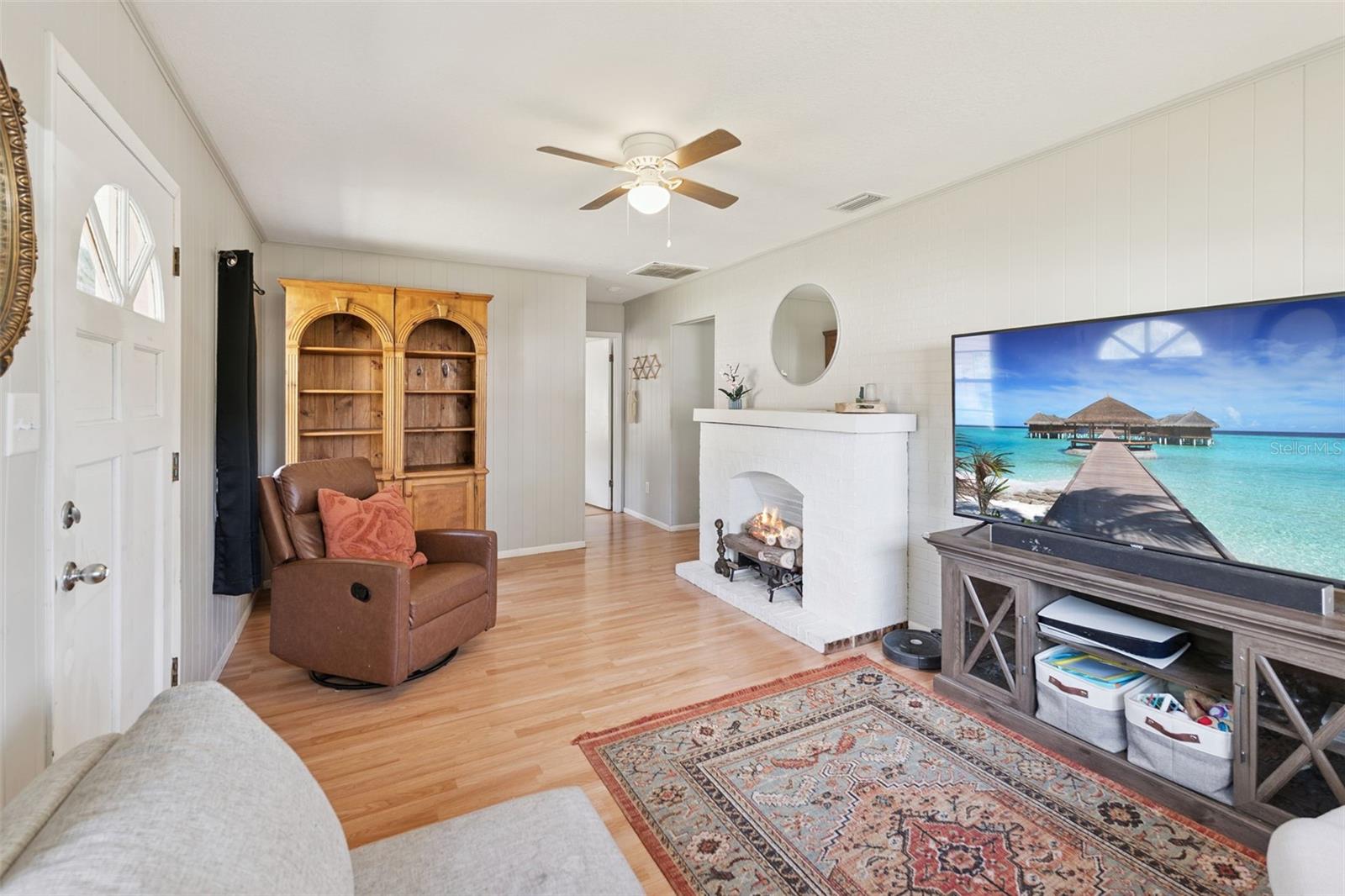 Image 18 of 29 For 2698 Old Dixie Highway