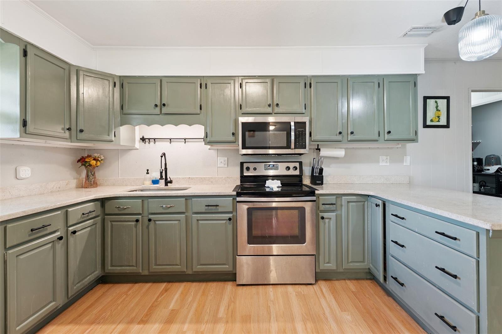 Image 5 of 29 For 2698 Old Dixie Highway