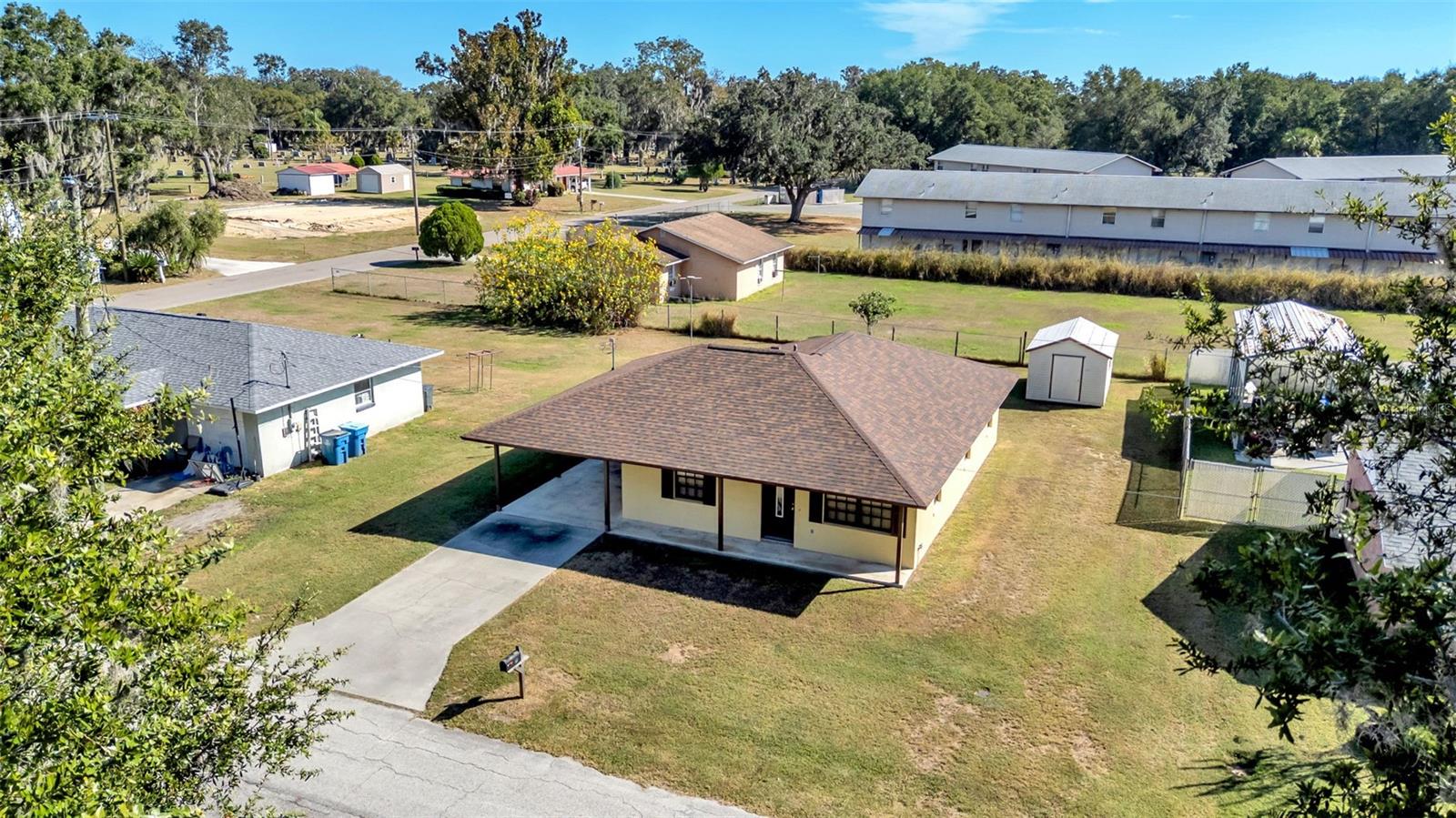 Image 25 of 28 For 16 Hendry Avenue