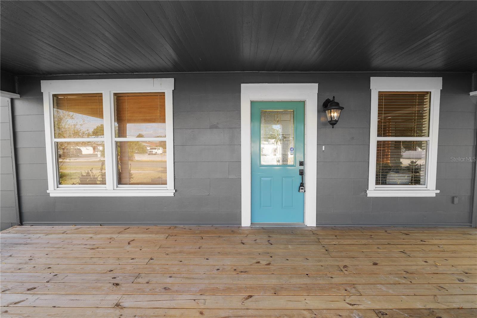 Listing photo id 1 for 503 Renfro Street