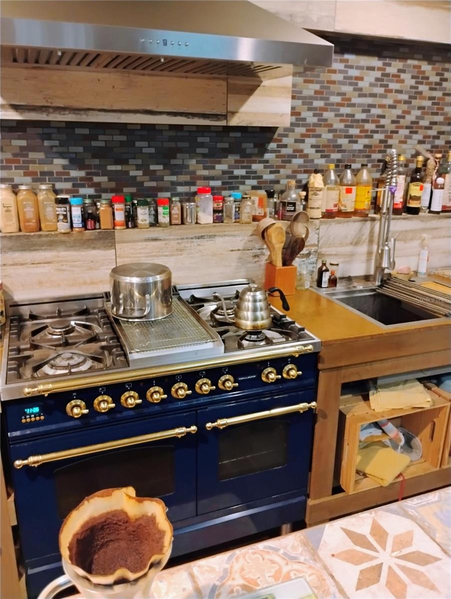 Image 16 of 33 For 4515 Orangewood Loop E