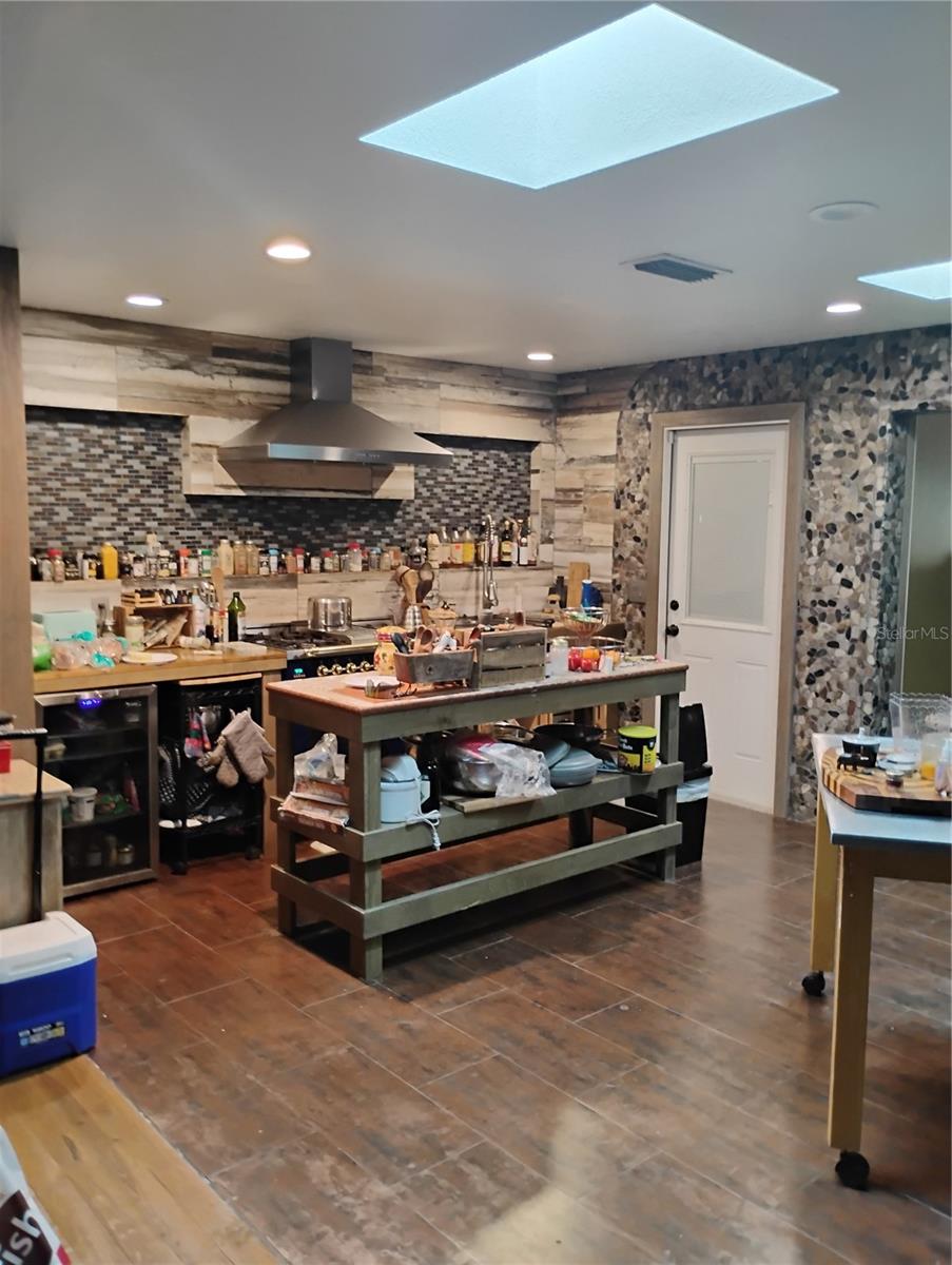 Image 18 of 33 For 4515 Orangewood Loop E