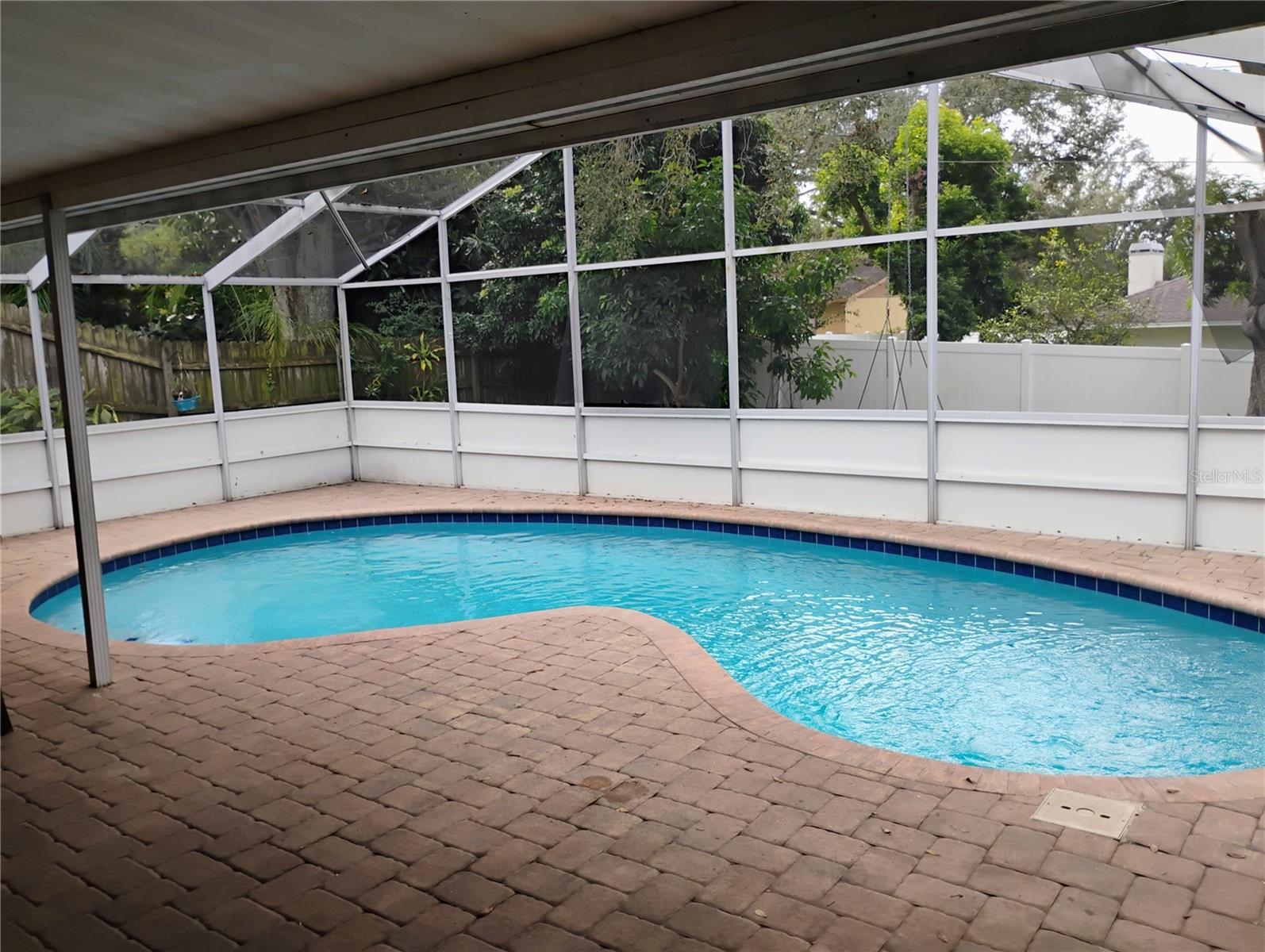 Image 25 of 33 For 4515 Orangewood Loop E