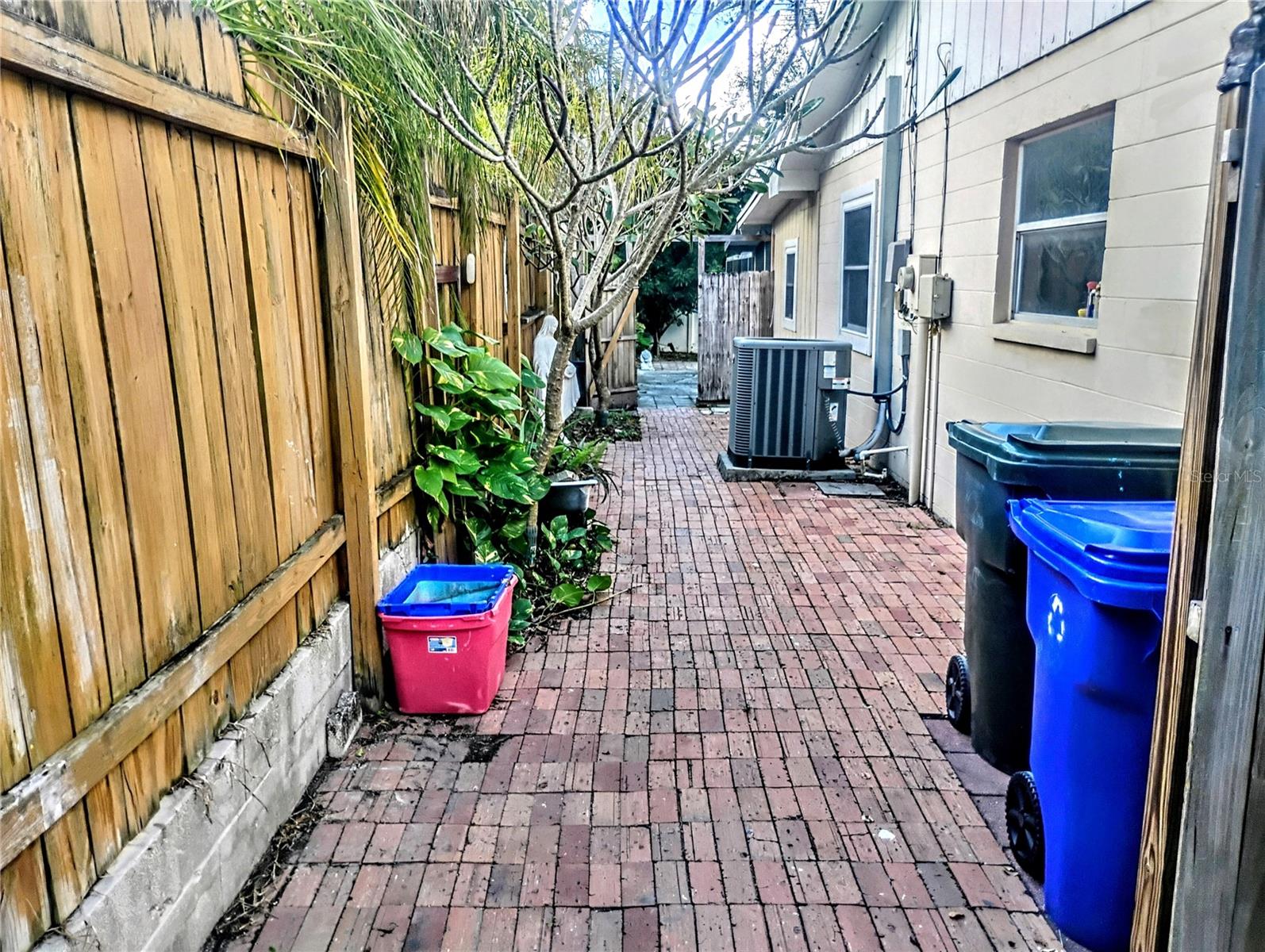 Image 37 of 42 For 4515 Orangewood Loop E