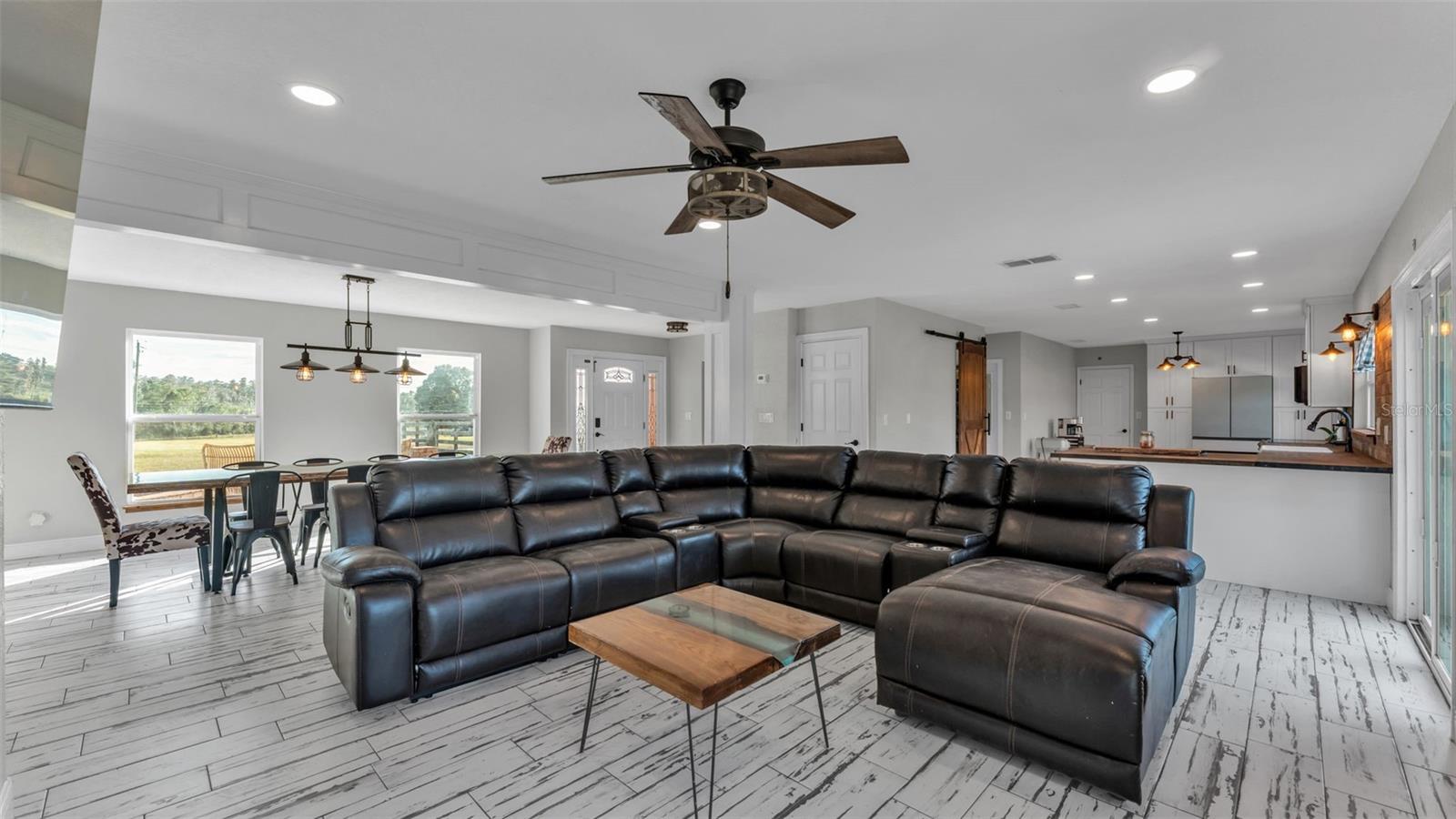 Image 15 of 49 For 5826 Fussell Road