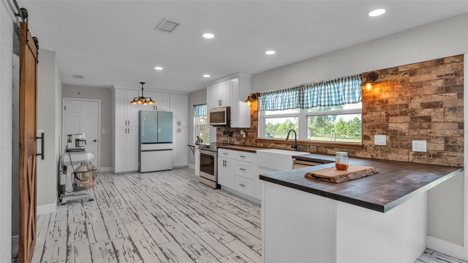 Image 16 of 49 For 5826 Fussell Road