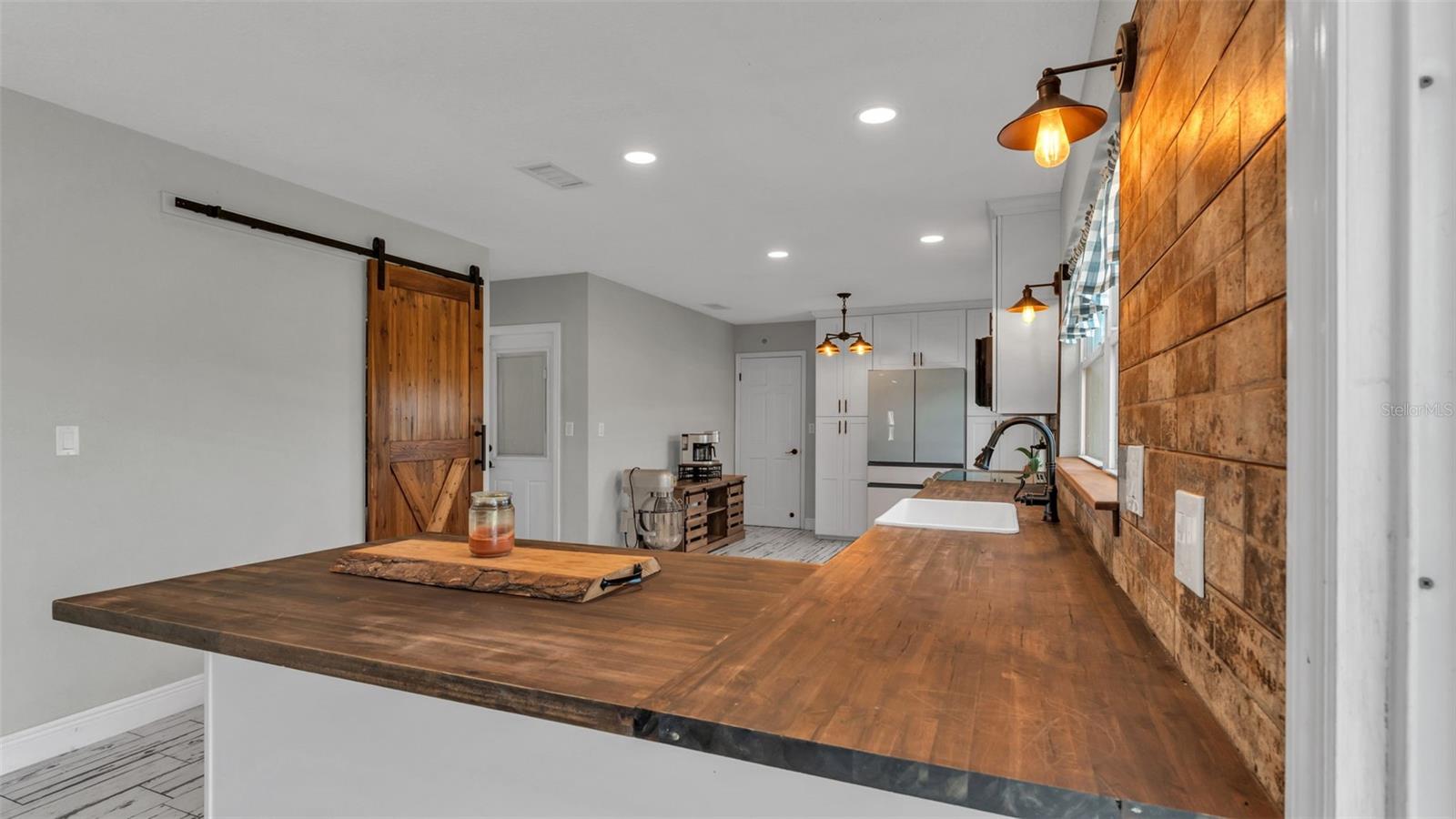 Image 17 of 49 For 5826 Fussell Road