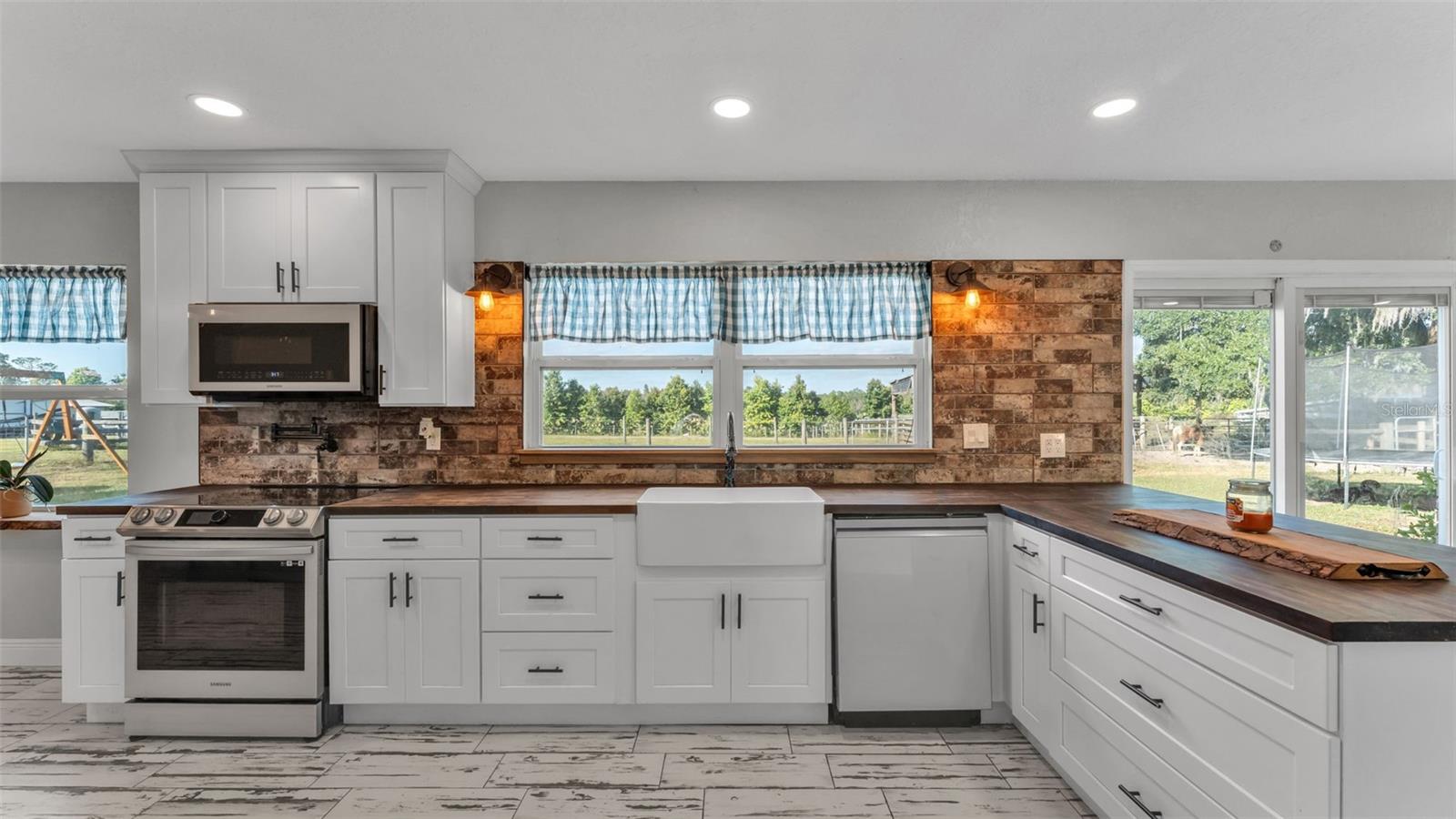 Image 18 of 49 For 5826 Fussell Road