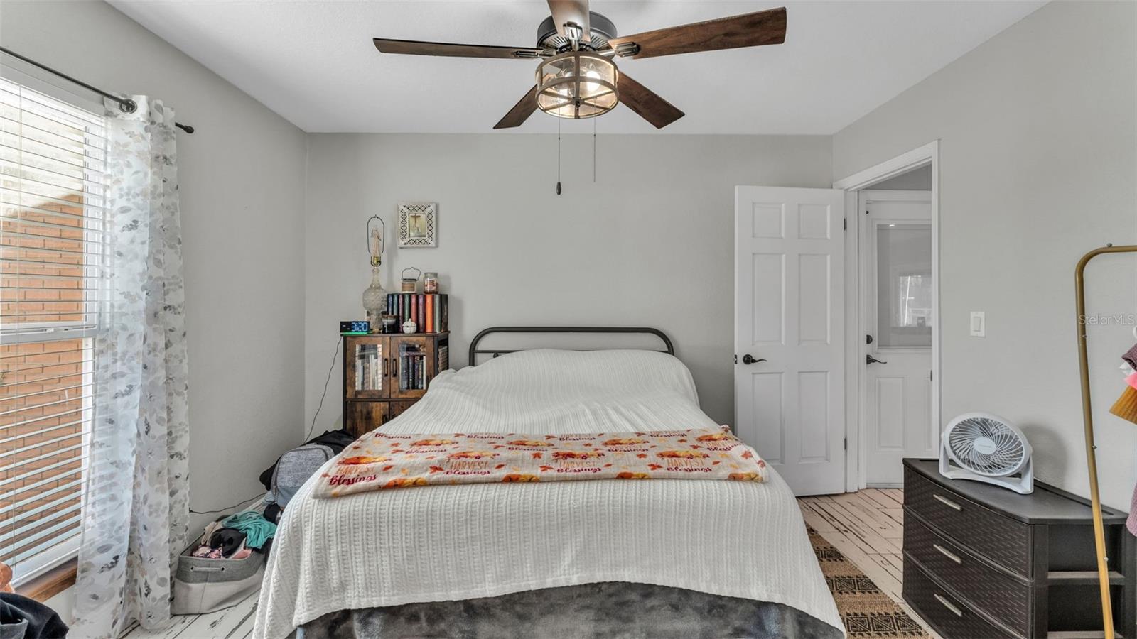 Image 29 of 49 For 5826 Fussell Road