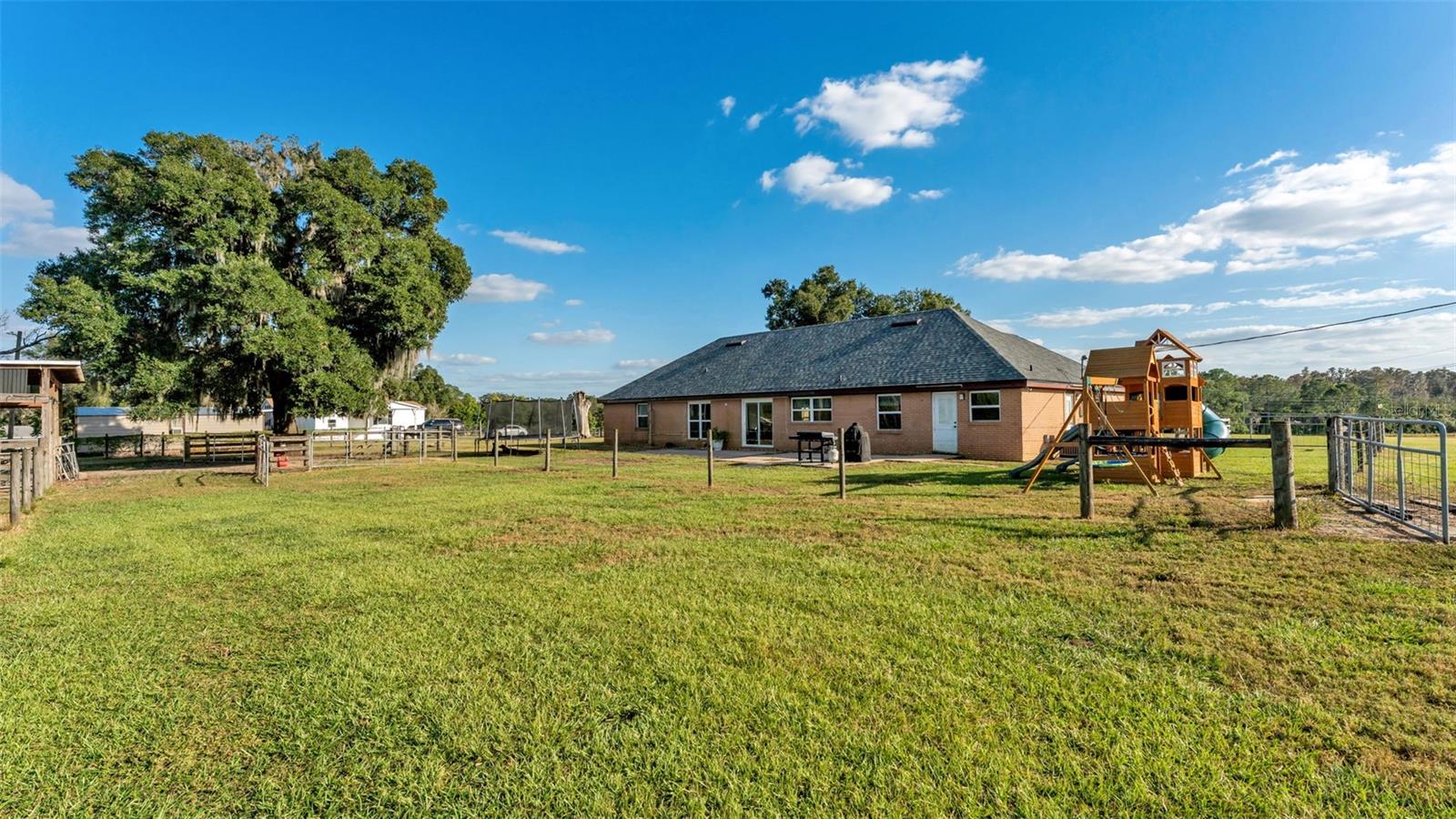 Image 37 of 49 For 5826 Fussell Road