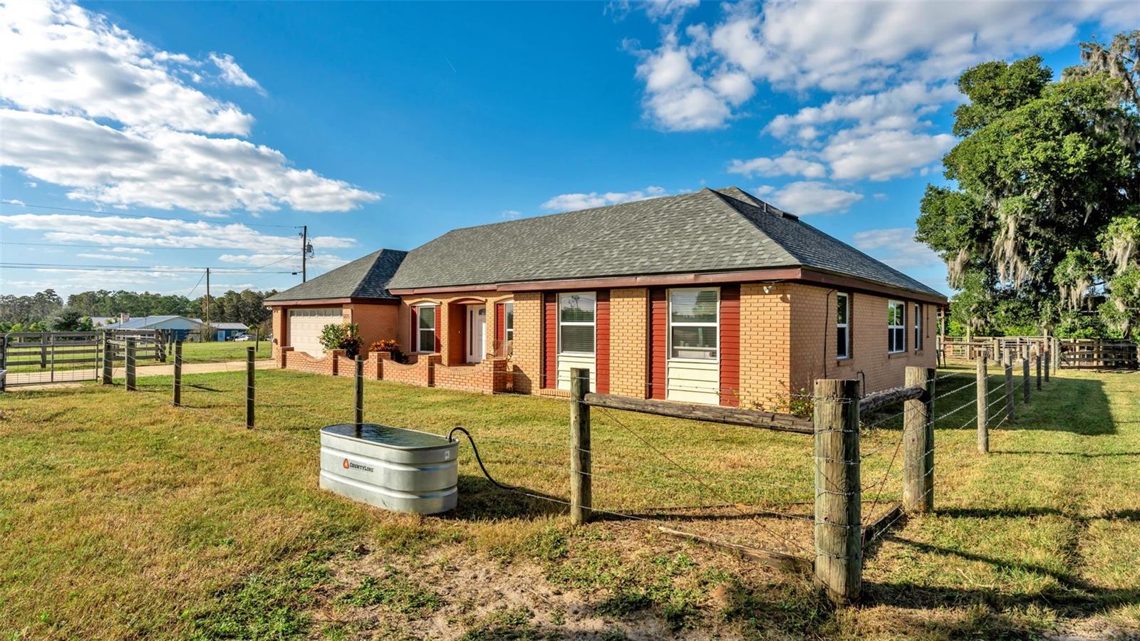 Image 4 of 49 For 5826 Fussell Road